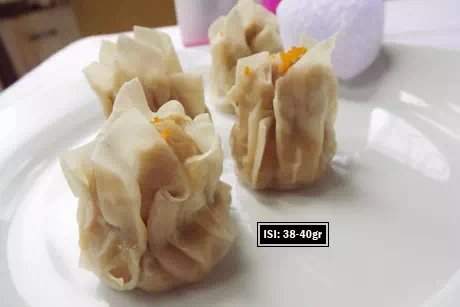 Jual pangsit mie dan siomay ayam di pacuan kuda Surabaya